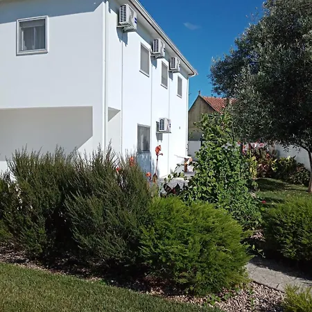 Cantinho Da Ana בית נופש טומאר